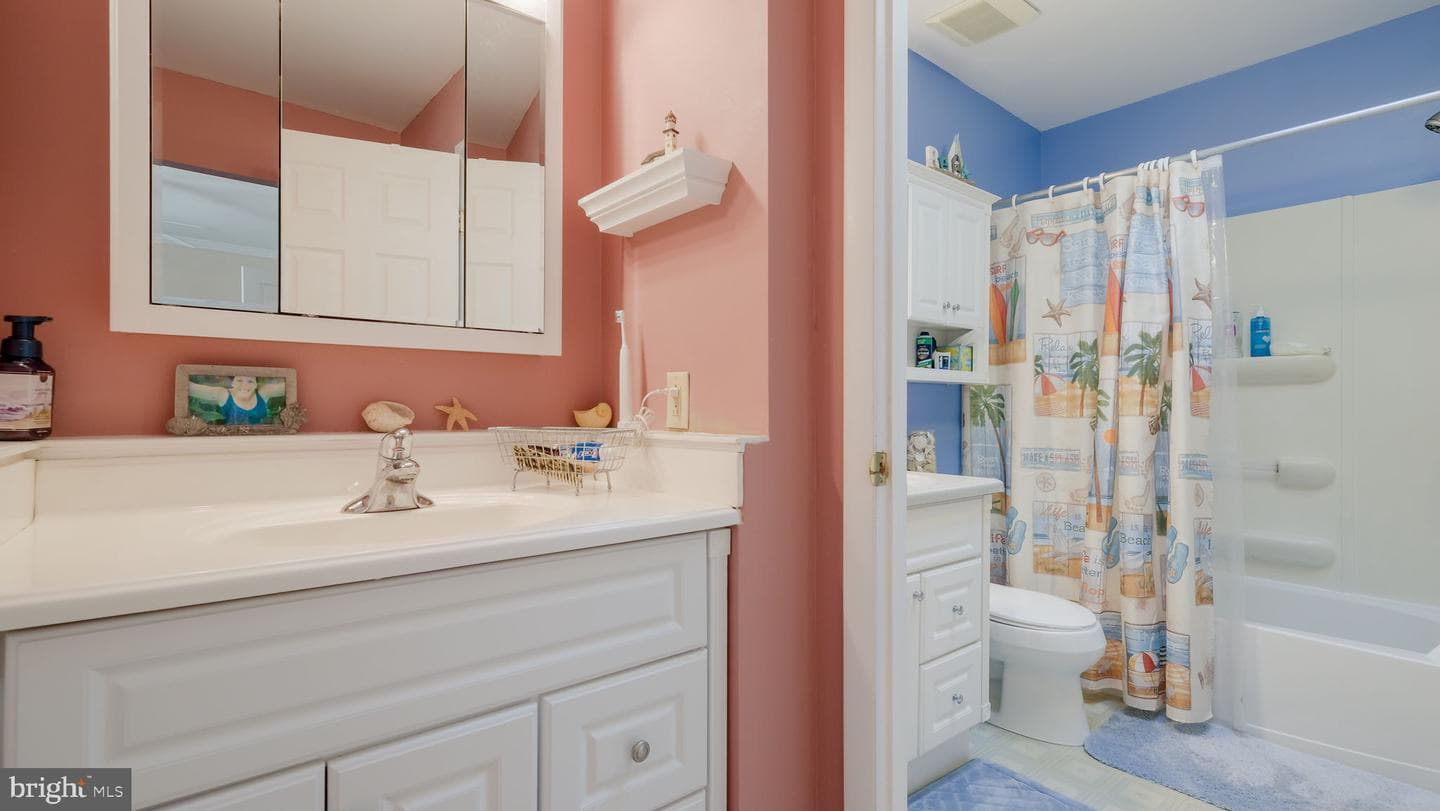 2458 Williamson Court photo 23