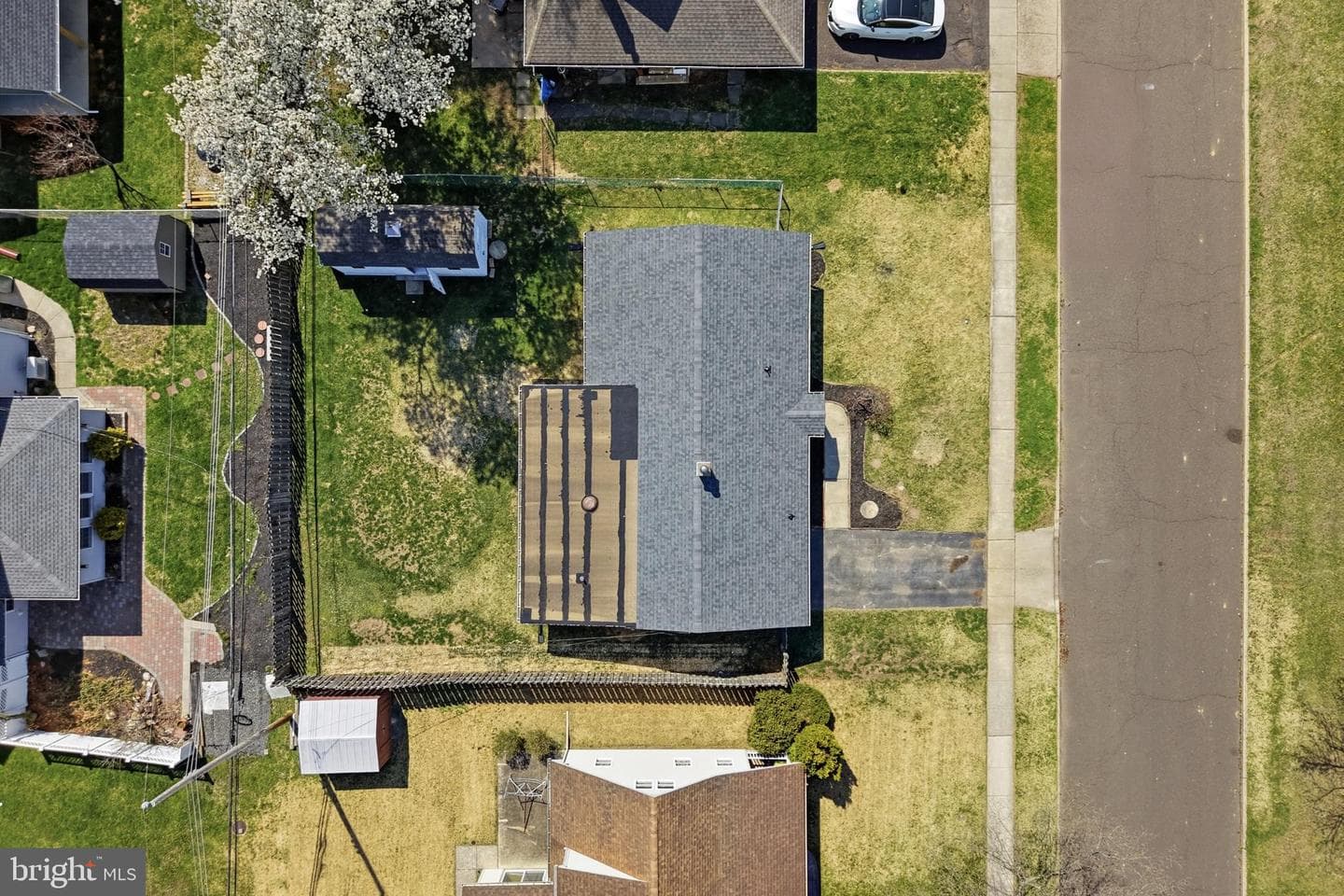 110 Deep Dale Drive E photo 31