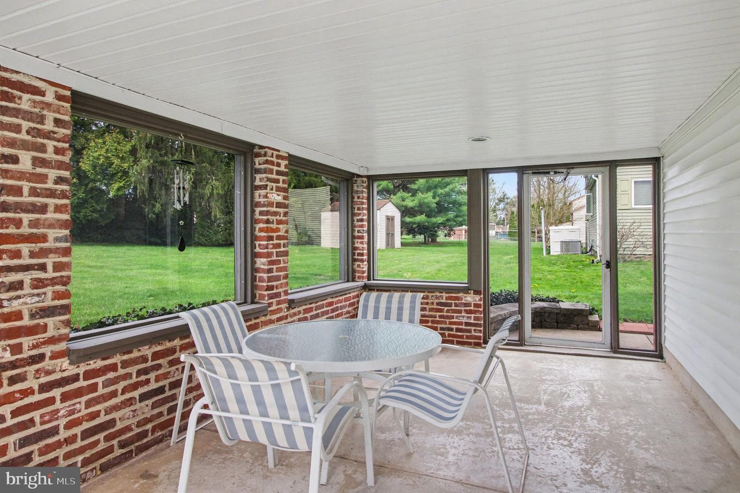 716 W Bristol Road photo 25