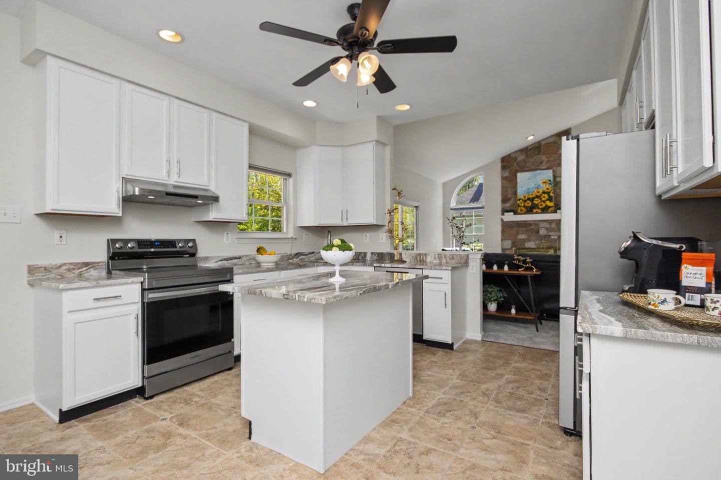 3805 E Brandon Way photo 27