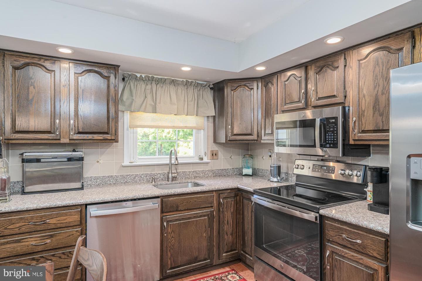 225 Buttonwood Drive photo 20
