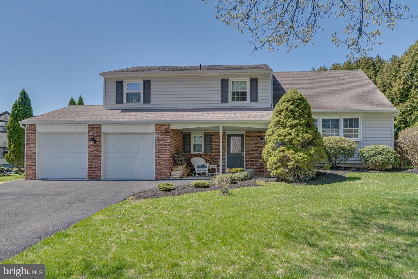 225 Buttonwood Drive photo 3