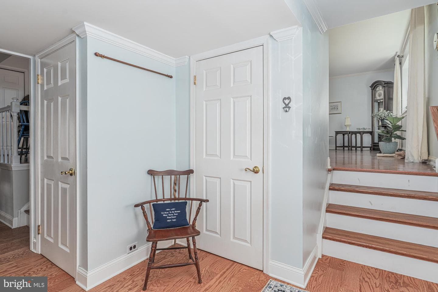 225 Buttonwood Drive photo 8