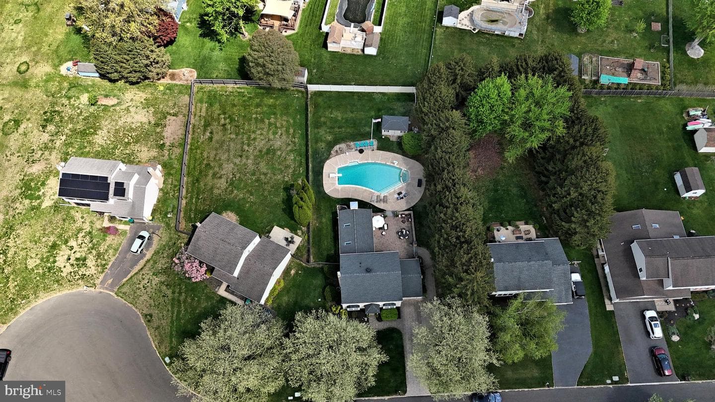 235 Argyle Road photo 60