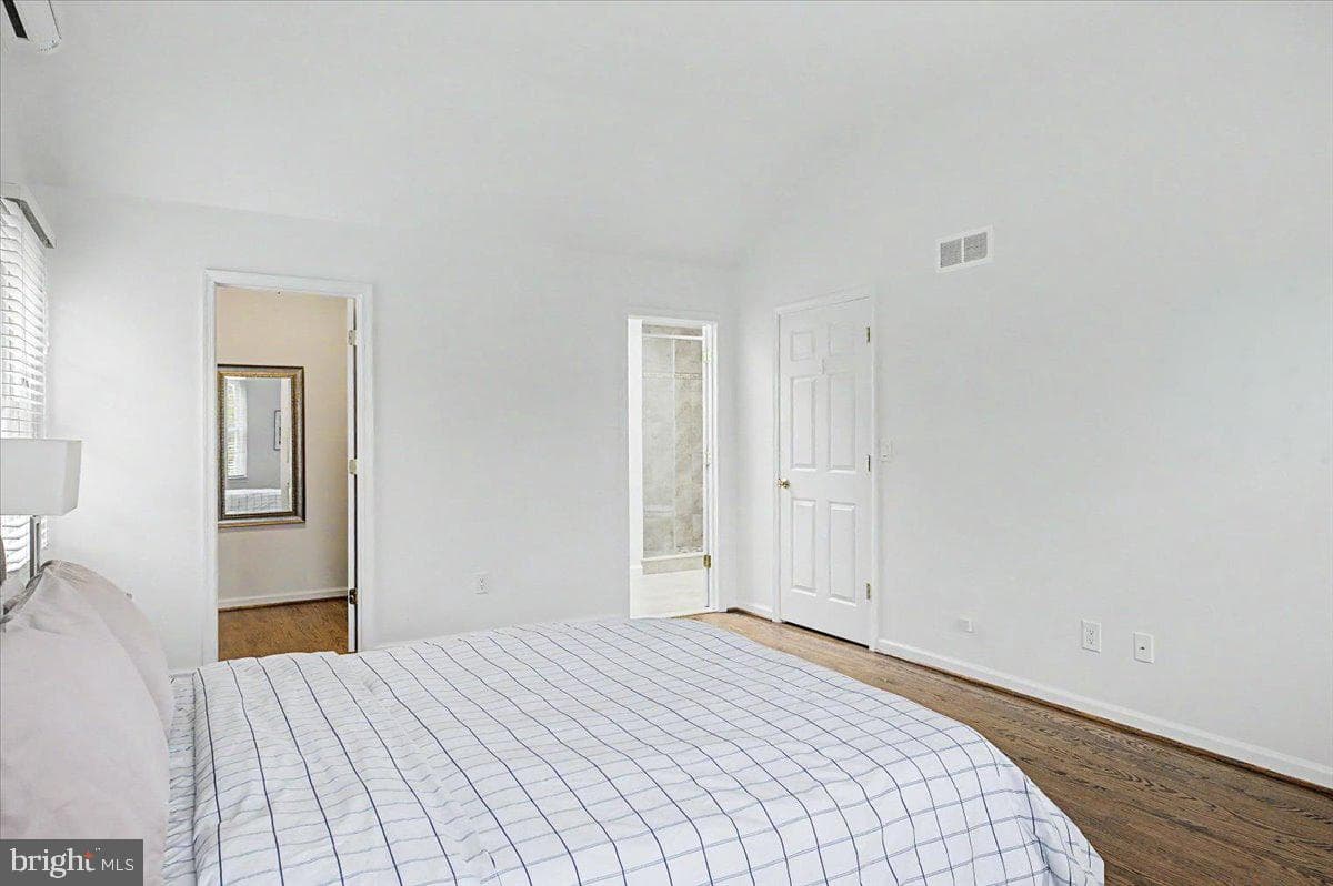 5693 Cottageville photo 34