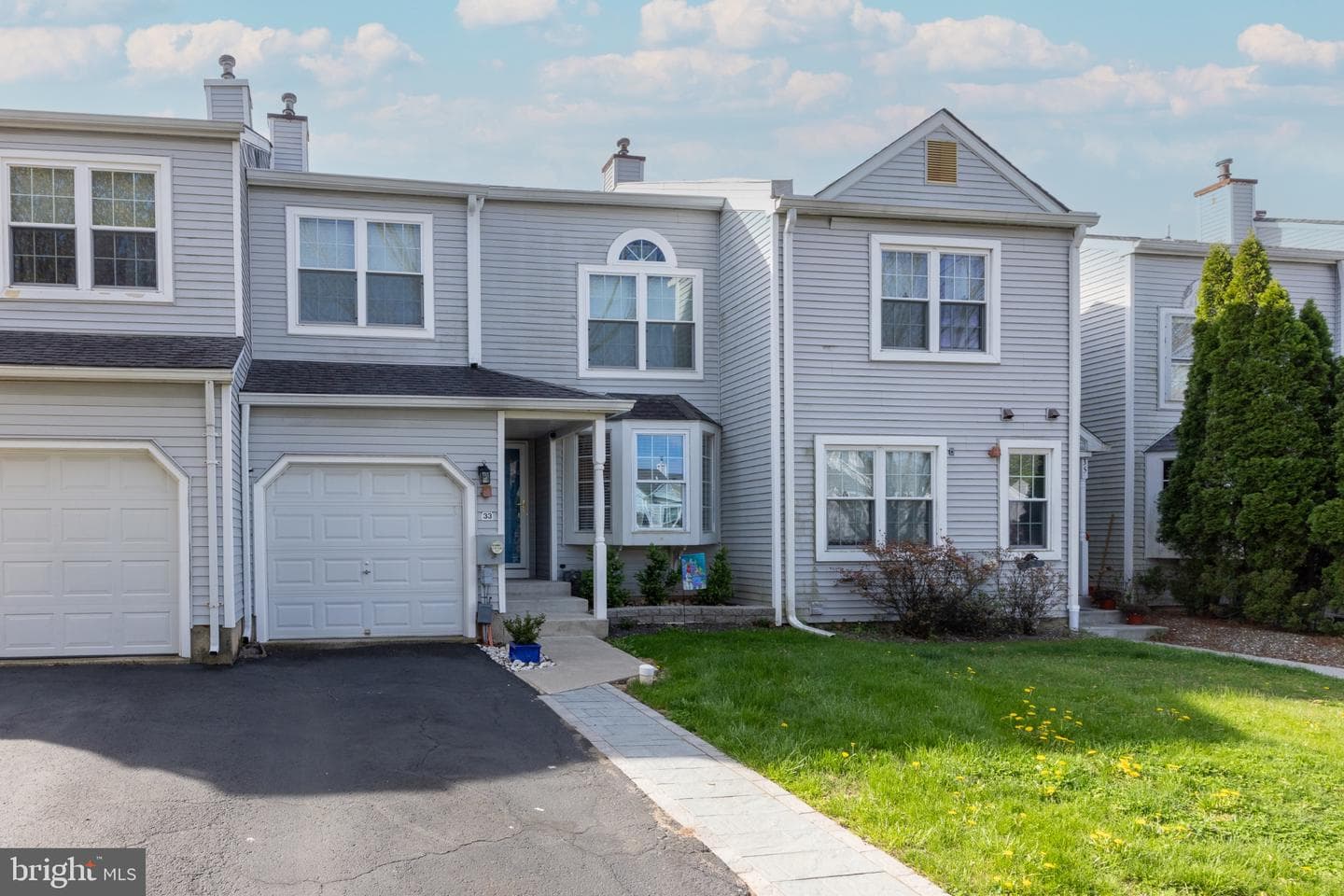 33 Skyview Way photo 3