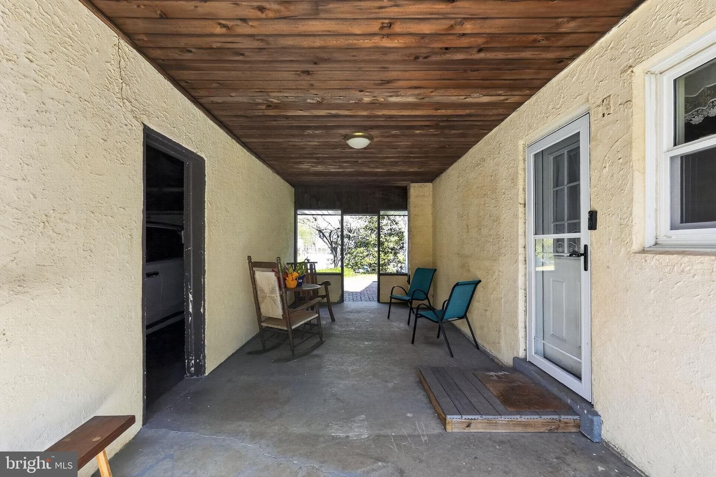 871 Roberts Road photo 3