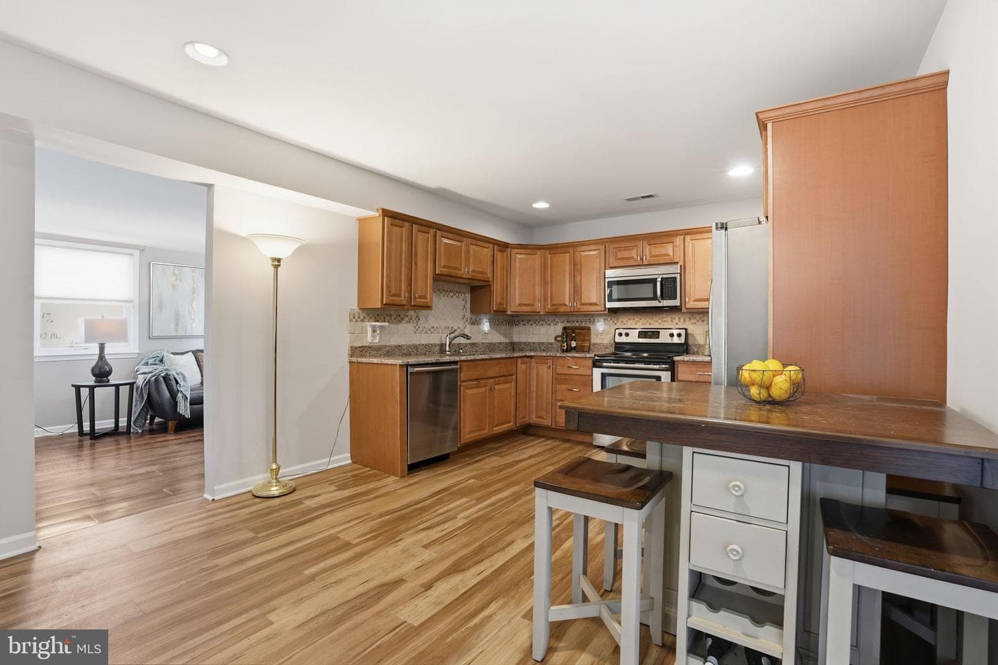 35 Ember Lane photo 8