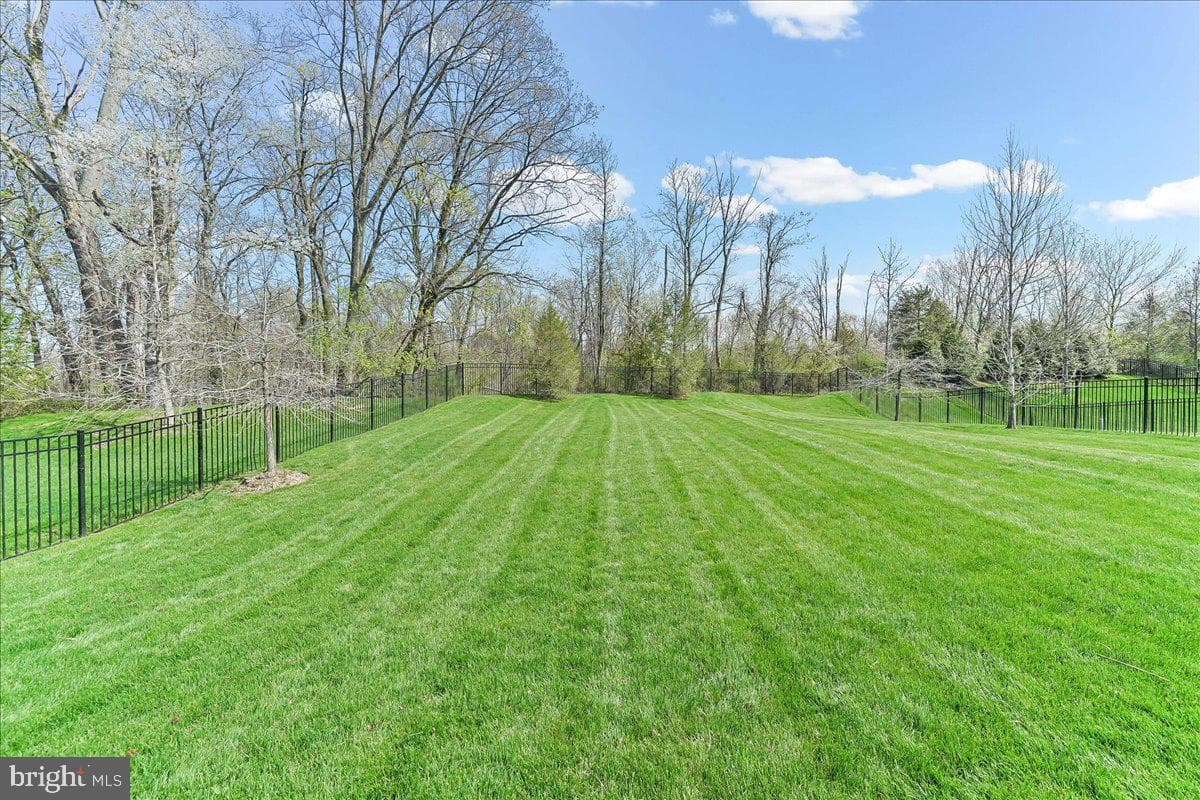 16 Green Way Drive photo 41