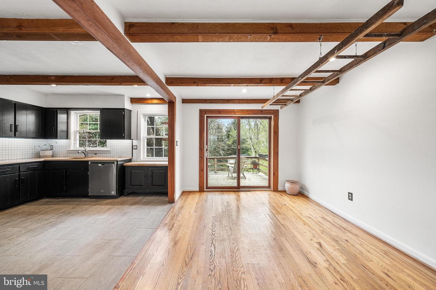 74 Sunset Drive photo 12