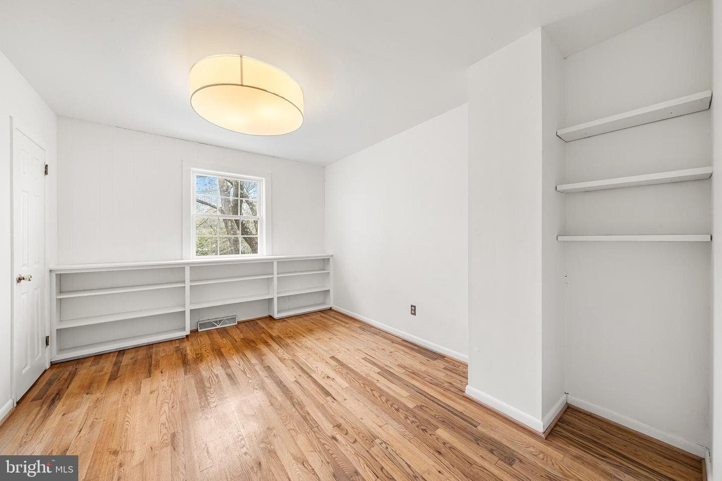 74 Sunset Drive photo 22