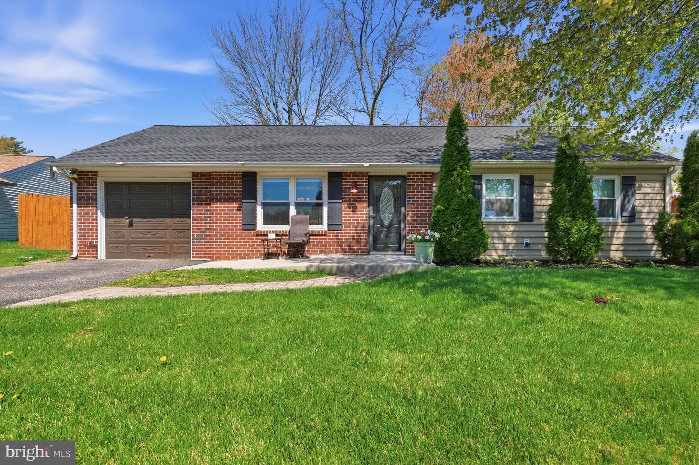 6142 Craig Avenue photo 2