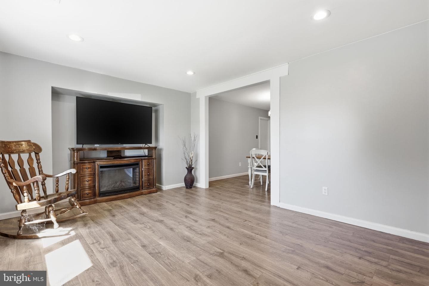 6142 Craig Avenue photo 5