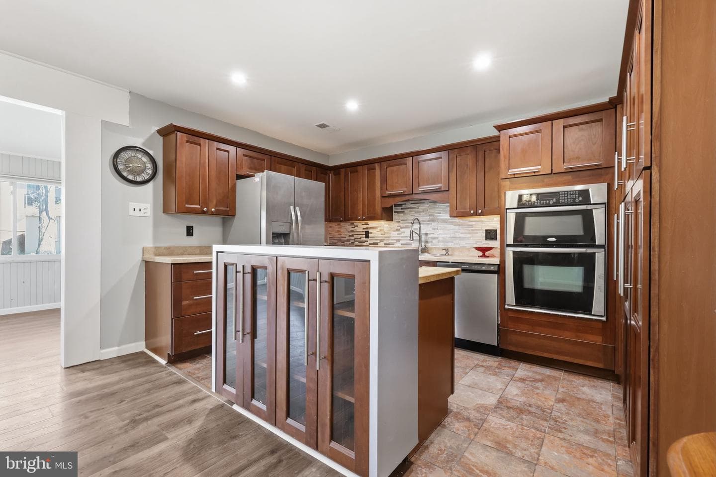 6142 Craig Avenue photo 8