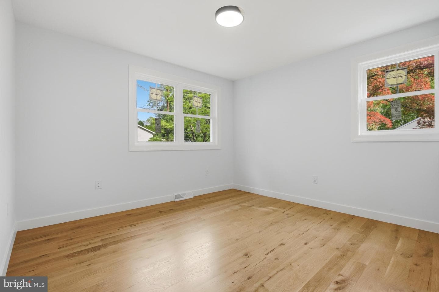 612 S Chubb Drive photo 9