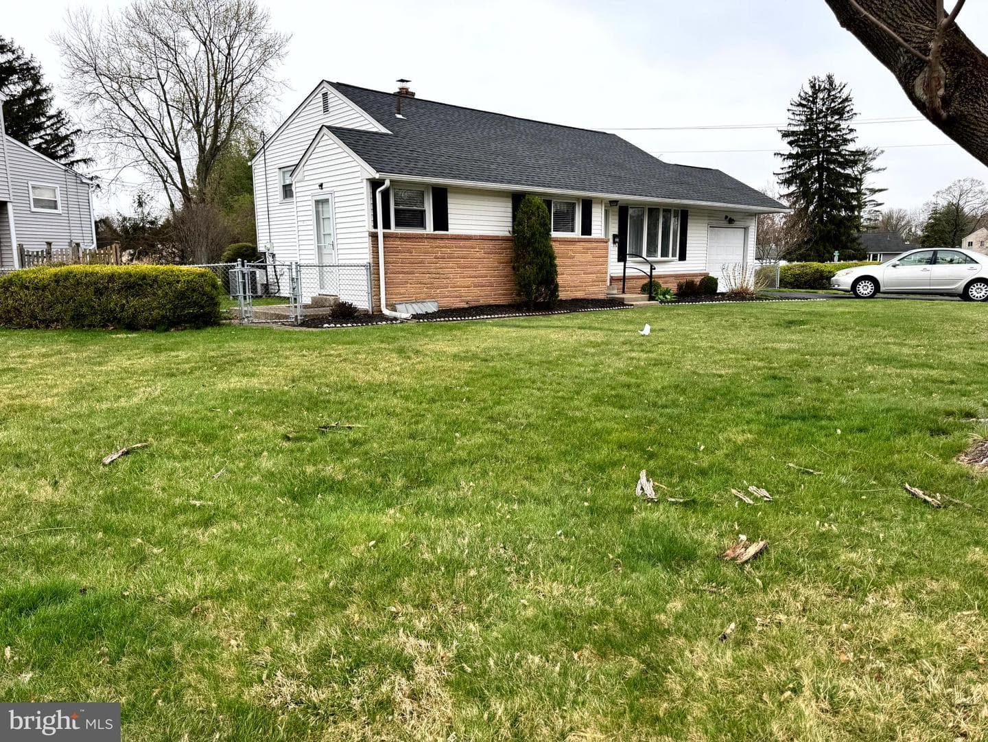 654 Cypress Road photo 5