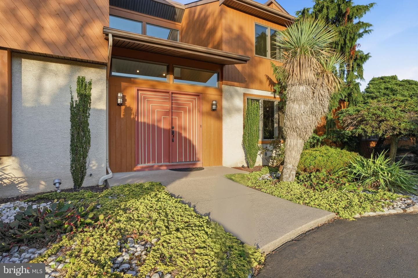 7 Candace Court photo 3