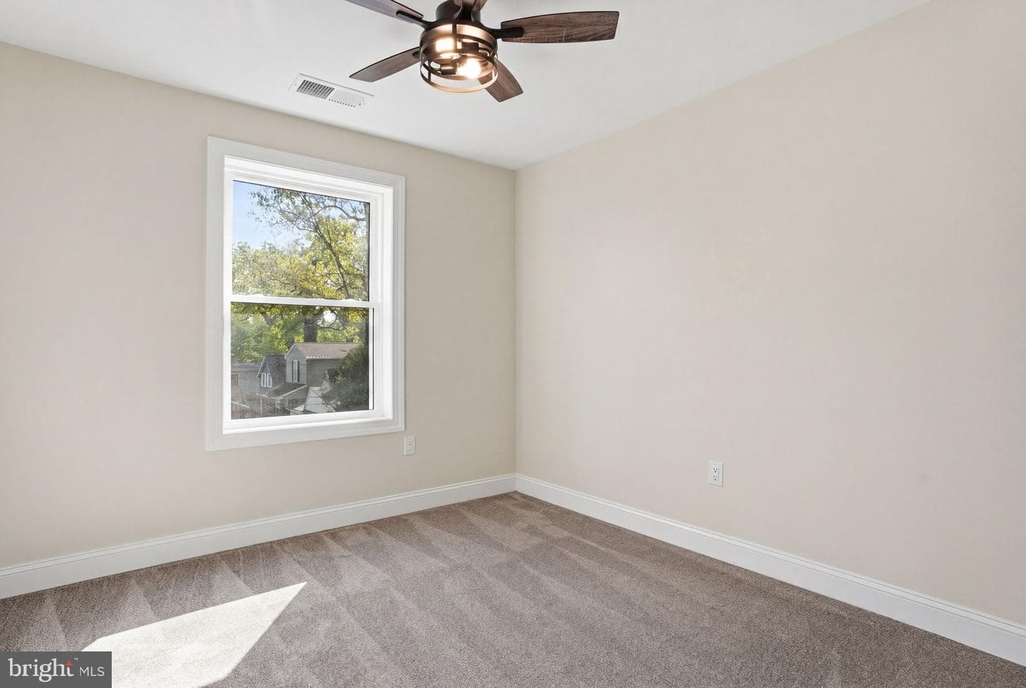 3425 Temple Avenue photo 17