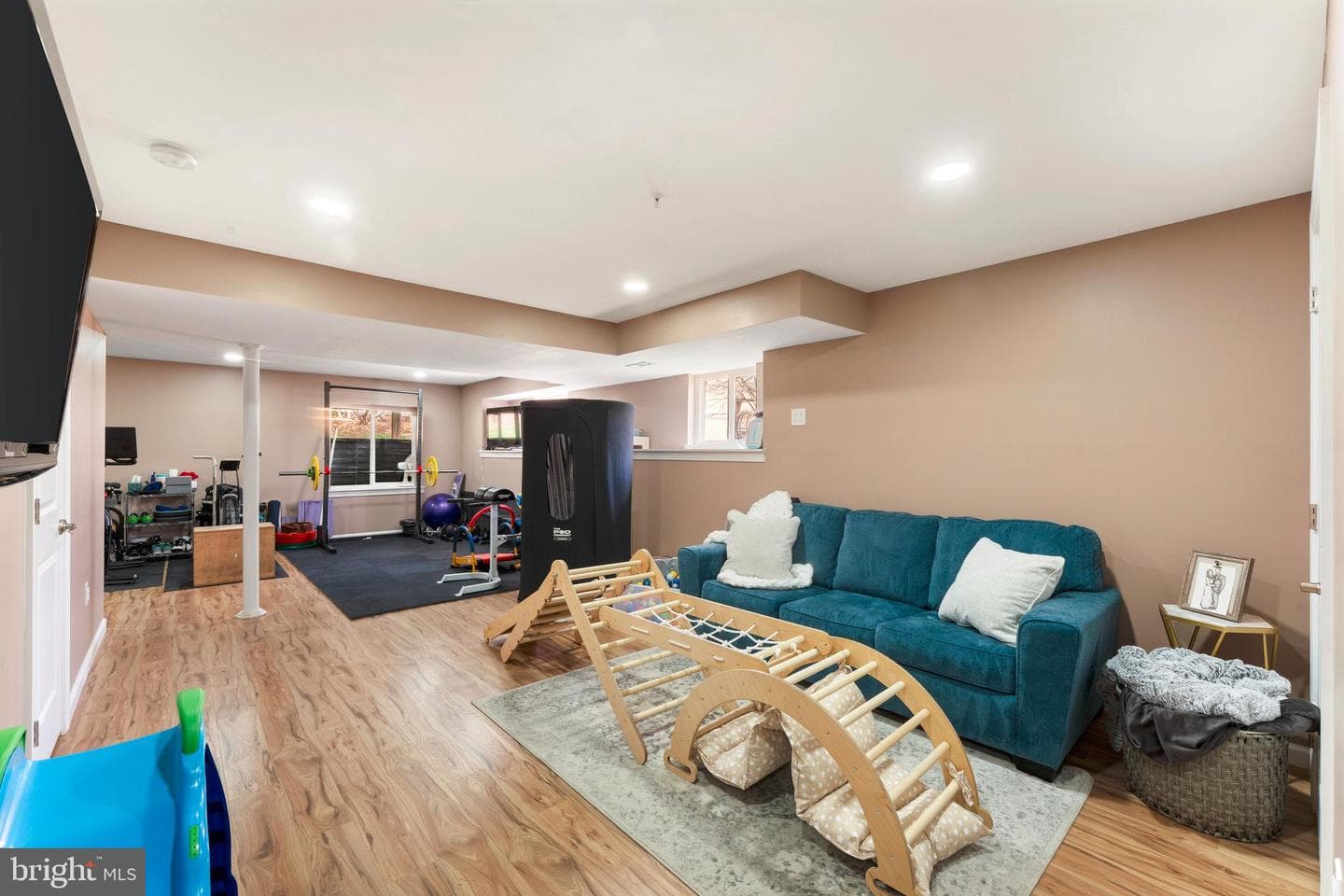 345 Newtown Road photo 46