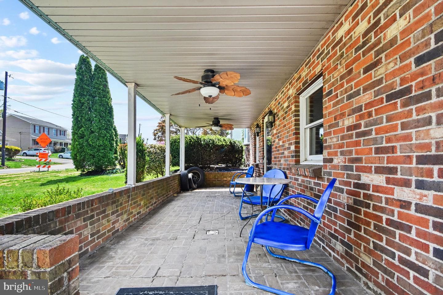 174 N Hawthorne Avenue photo 6