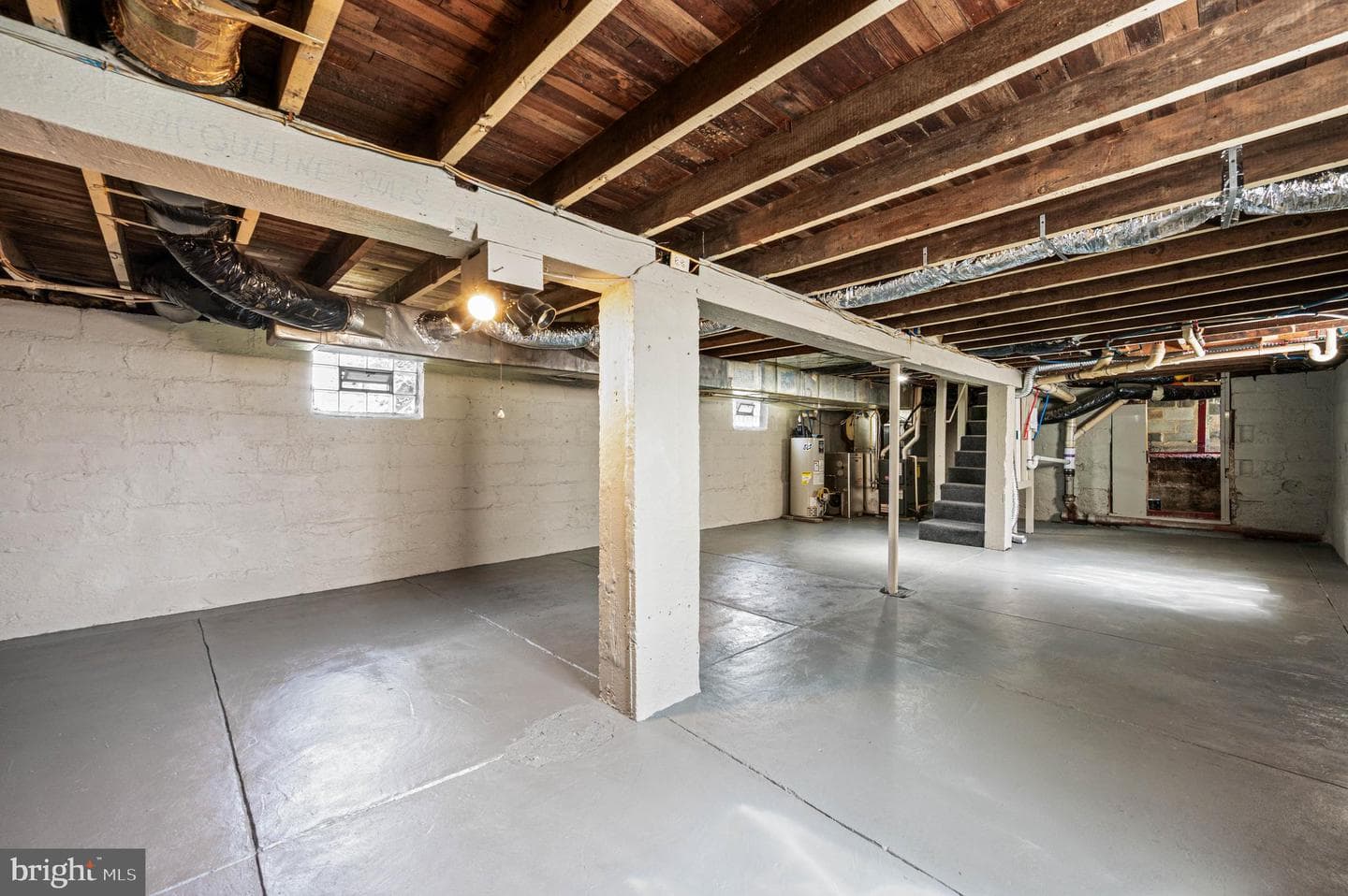 610 Princess Avenue photo 27