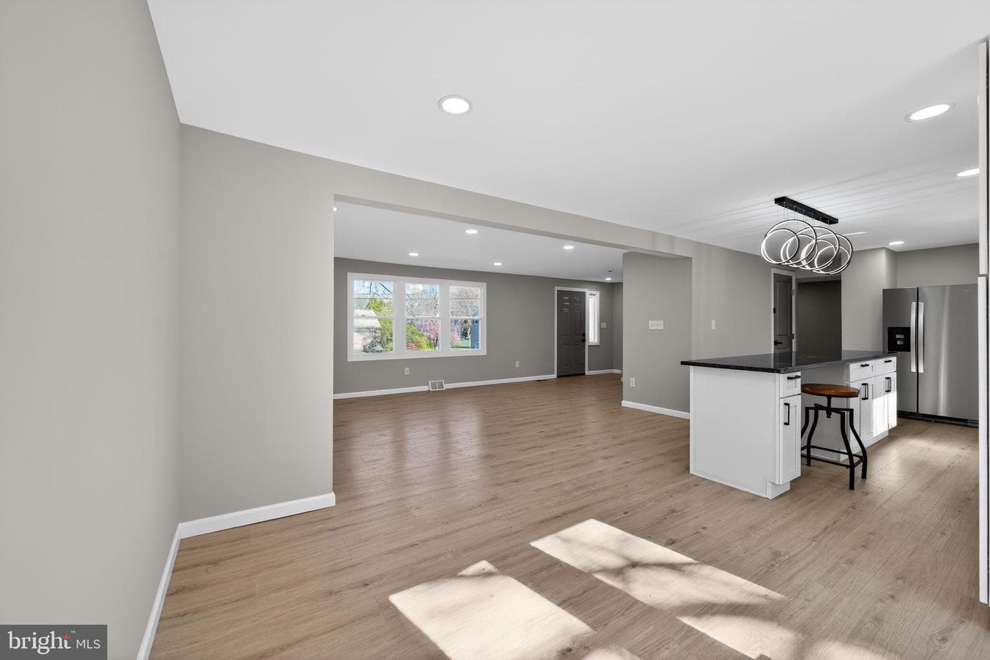 299 Kent Road photo 7