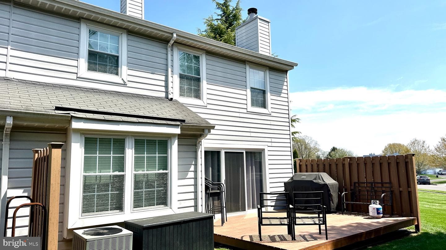 453 Marion Court photo 25