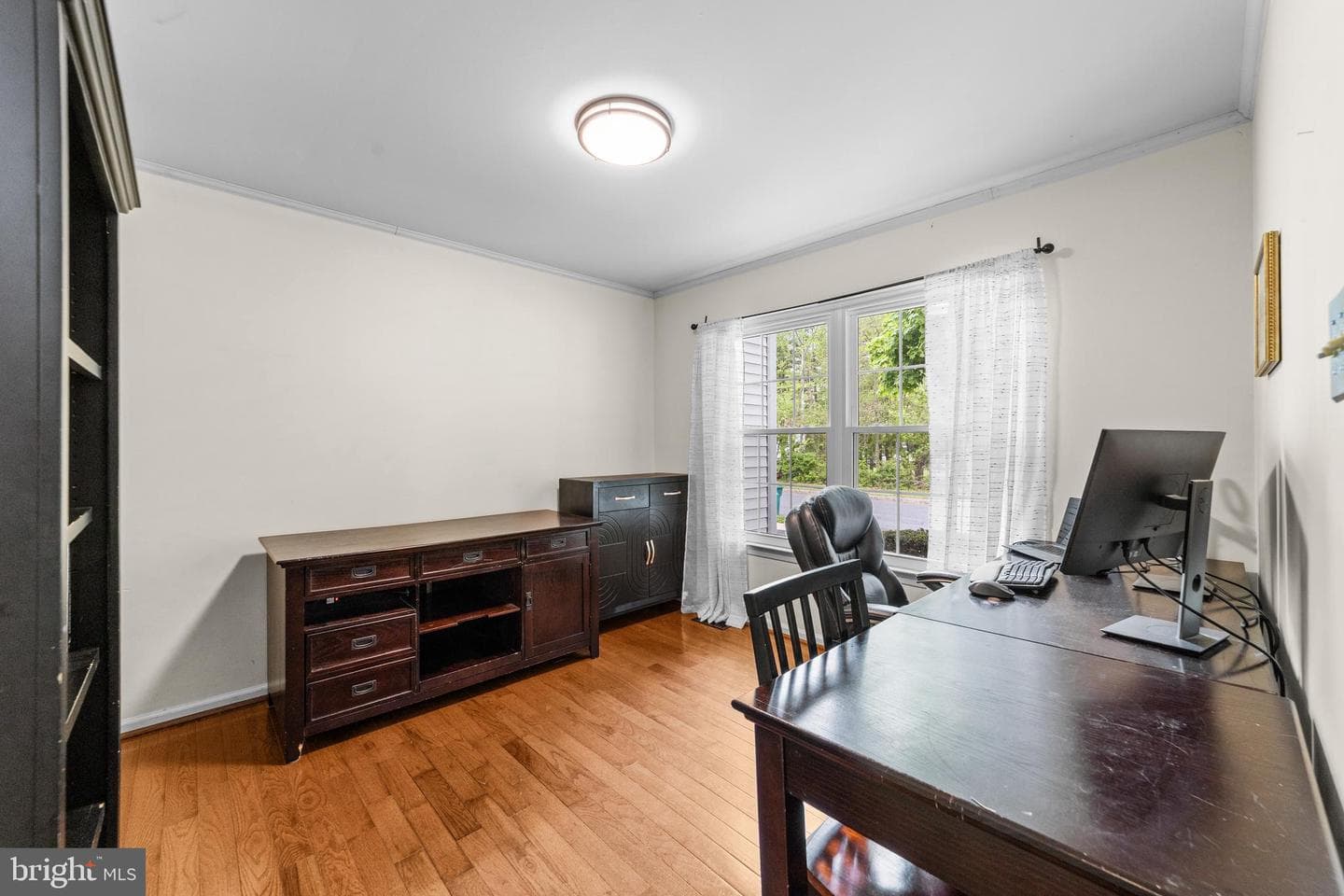 4252 Miladies Lane photo 3