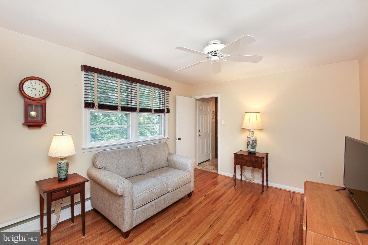 95 Springs Drive photo 11