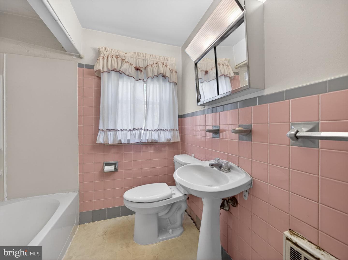 724 S 9th Street photo 25