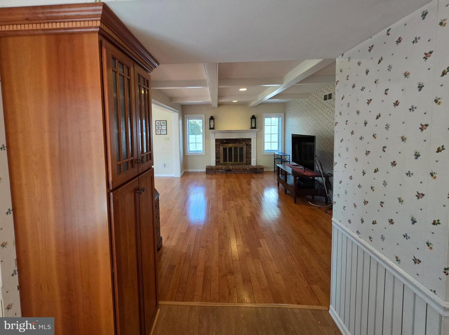 325 Charles Street photo 26