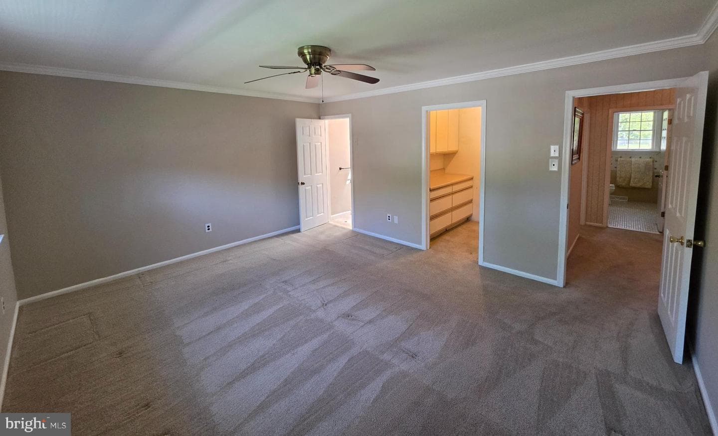 325 Charles Street photo 34