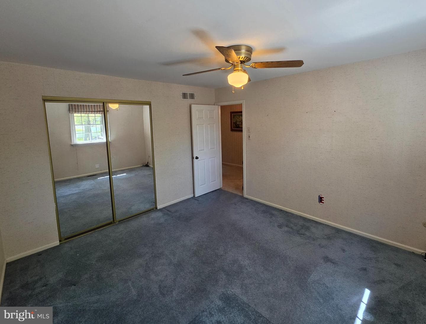 325 Charles Street photo 44