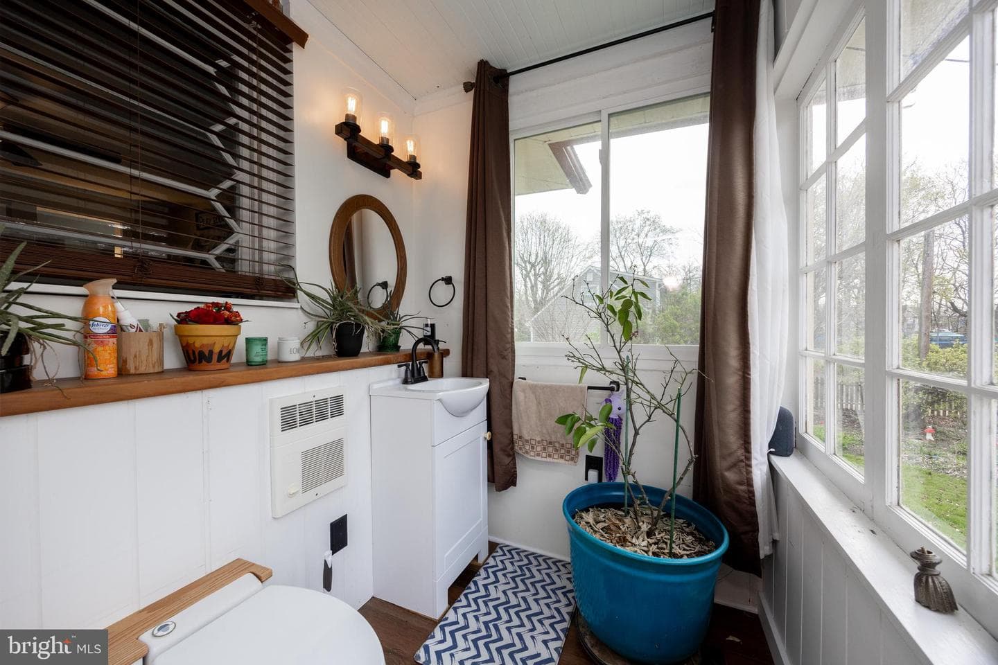 362 Franklin Street photo 11