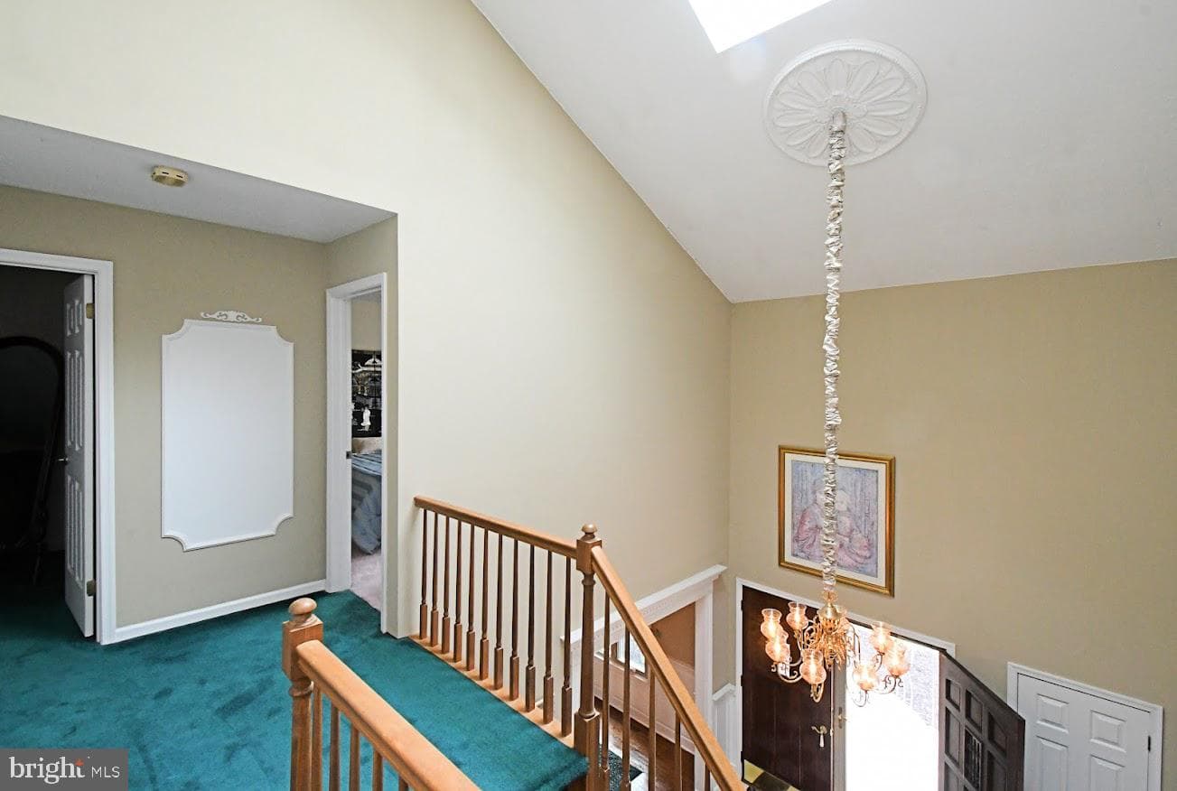 695 Friar Drive photo 27