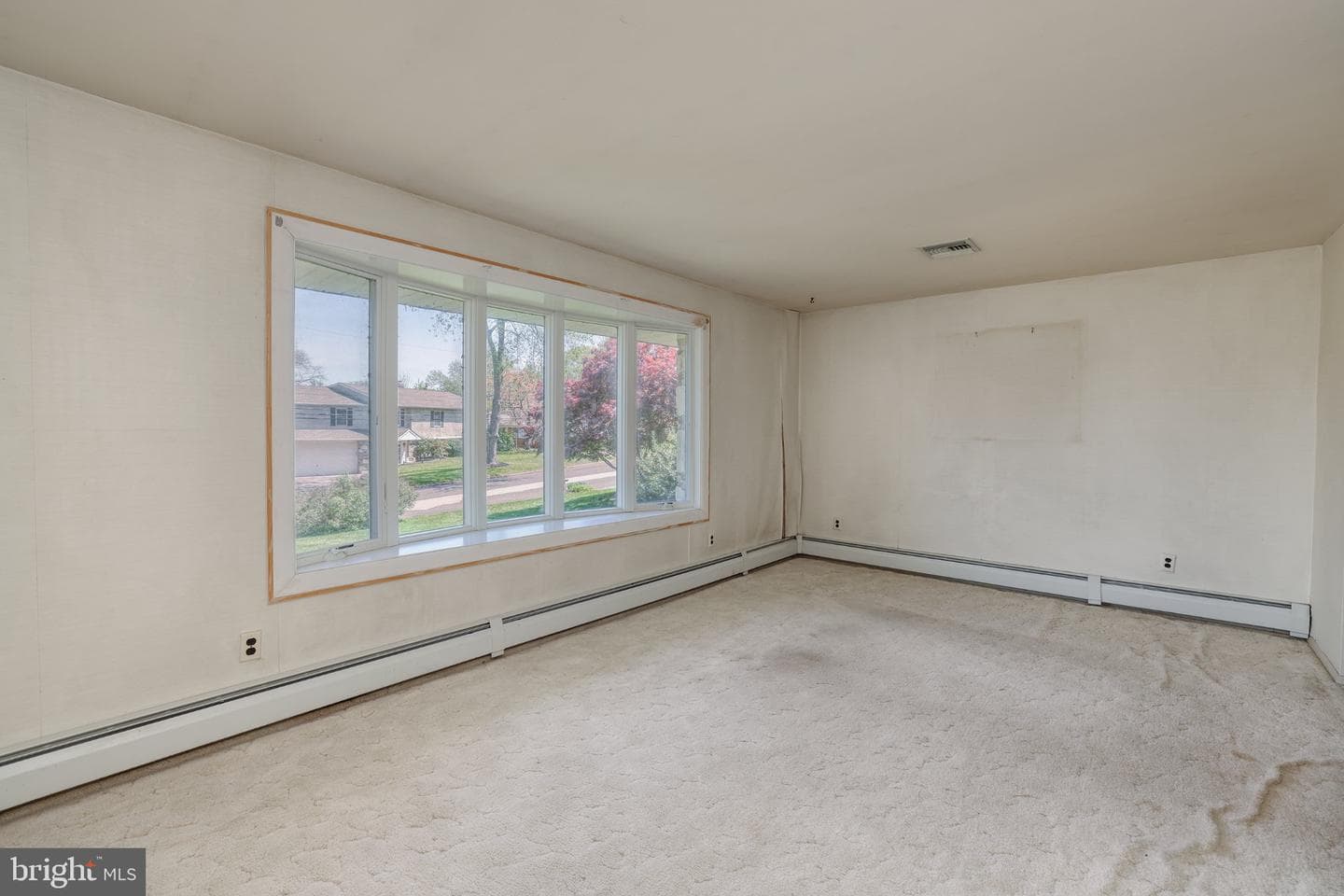 2323 Lakeview Drive photo 6