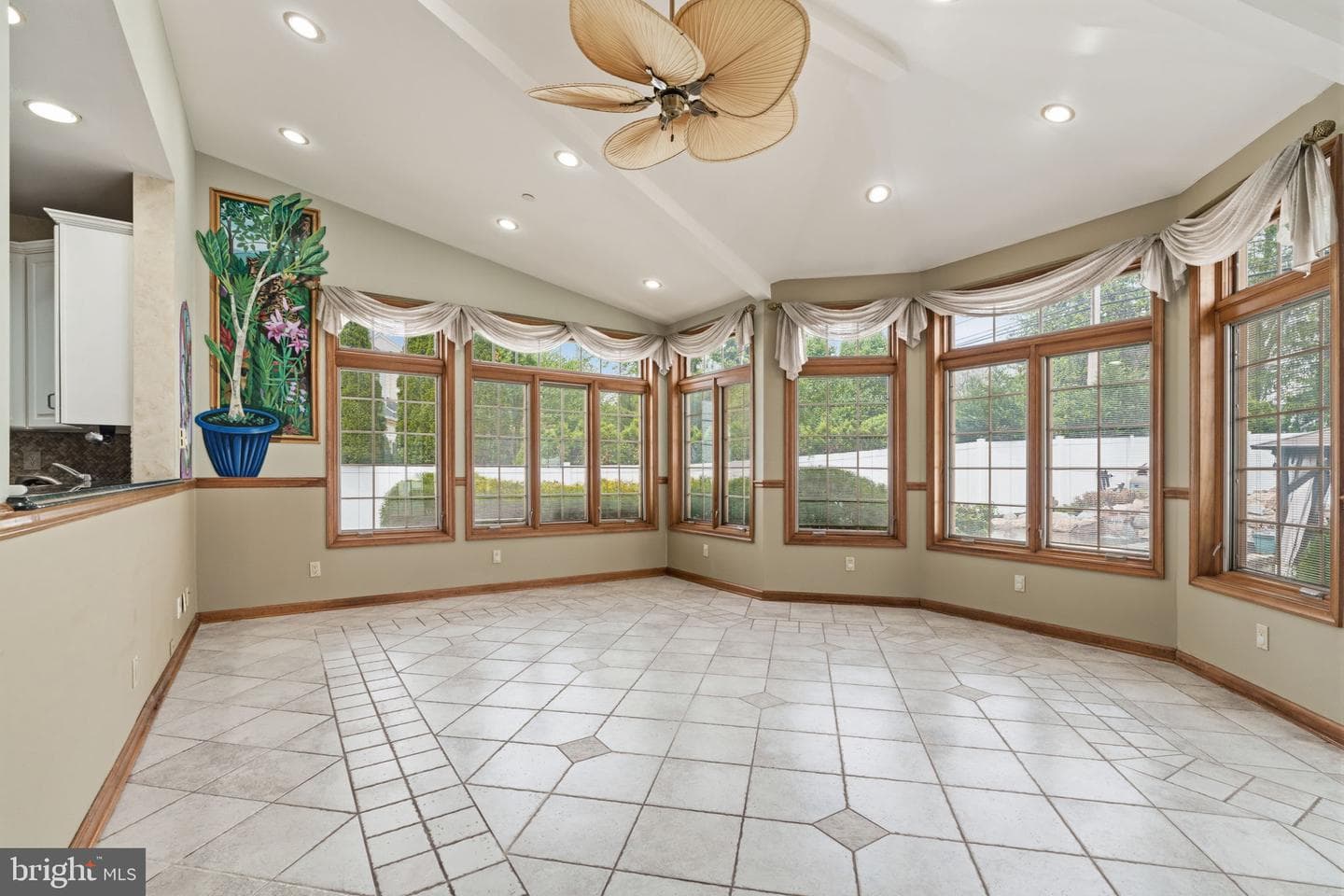 2641 Fawn Lane photo 17