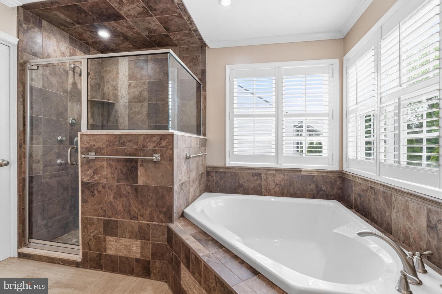 2641 Fawn Lane photo 34