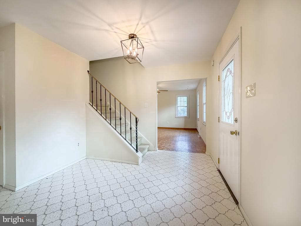 350 Richard Road photo 6