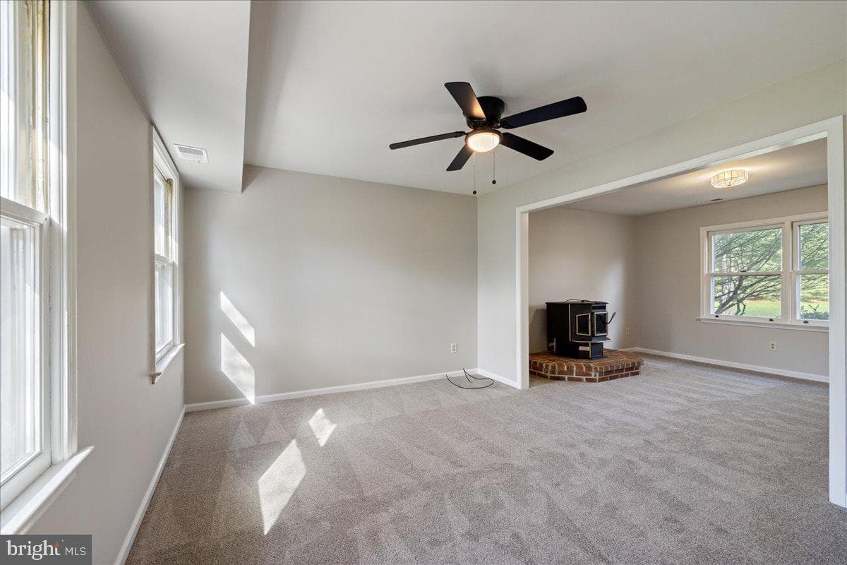 204 Poplar Road photo 8