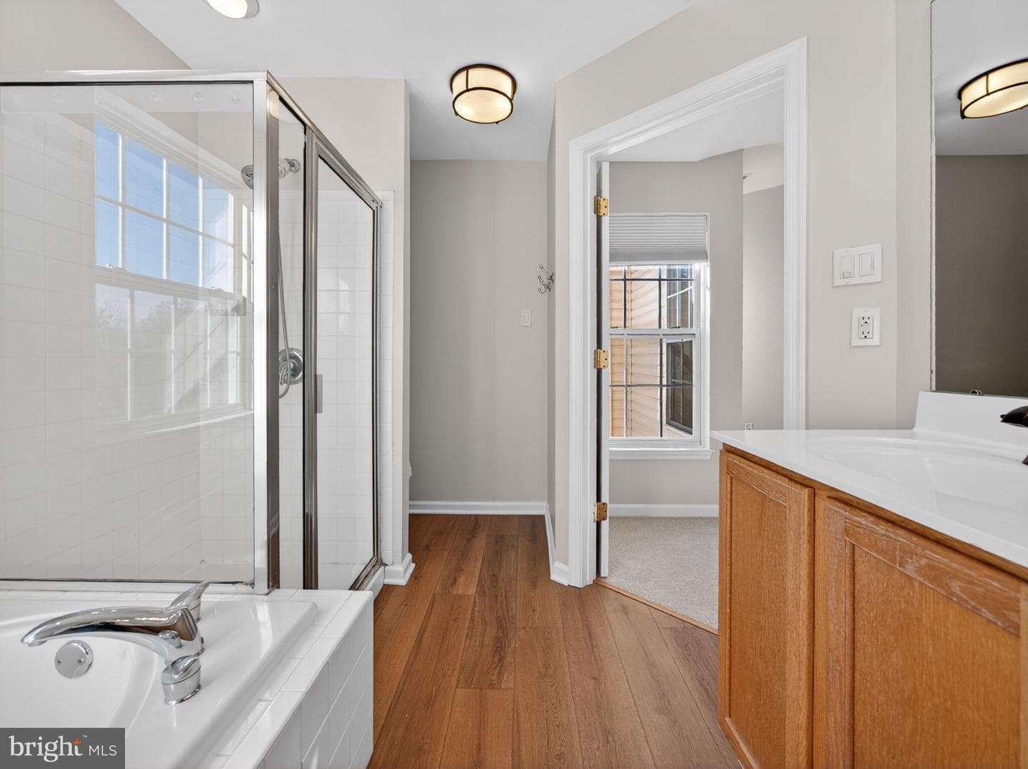 207 Windsor Court photo 31