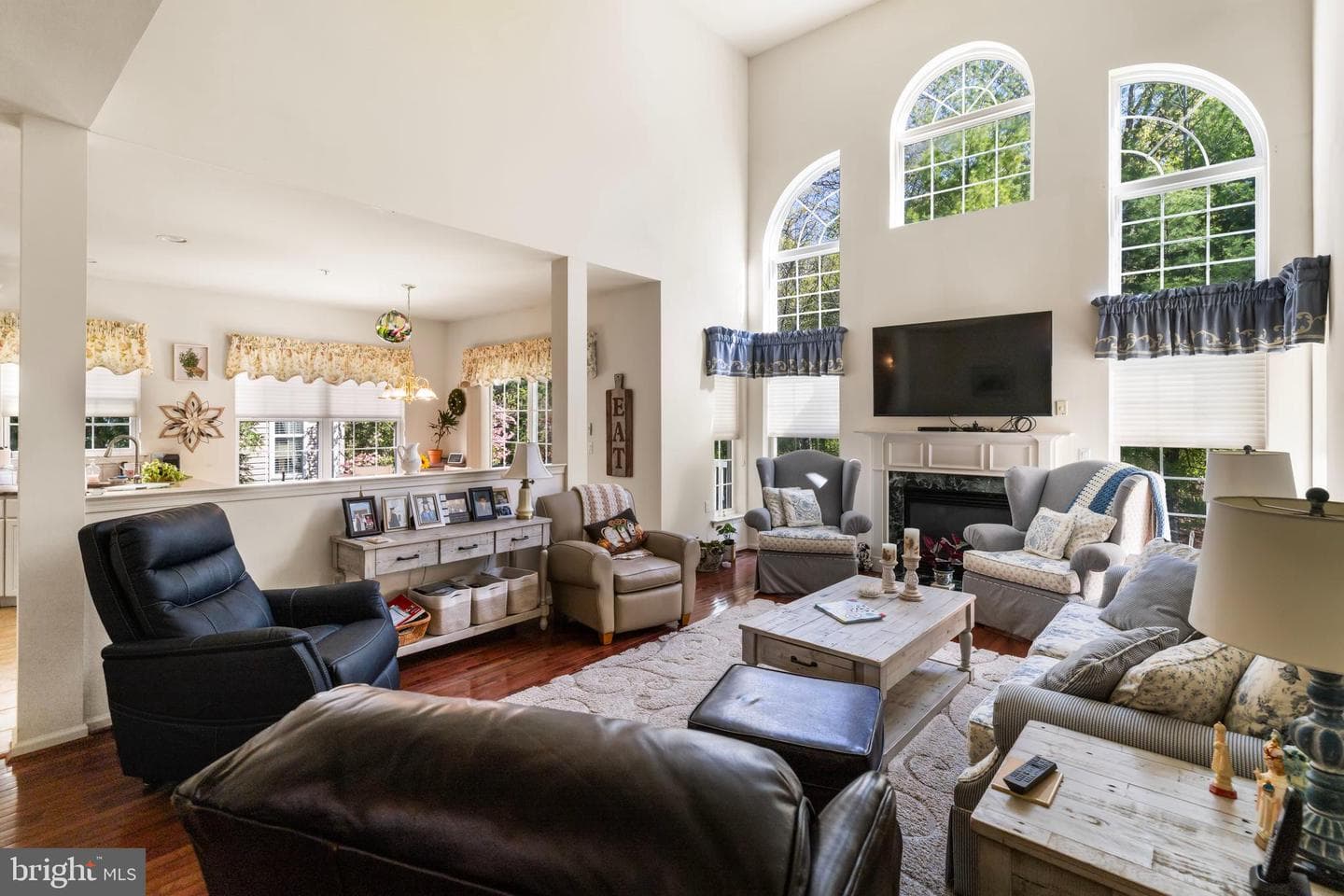 617 N Settlers Circle photo 4