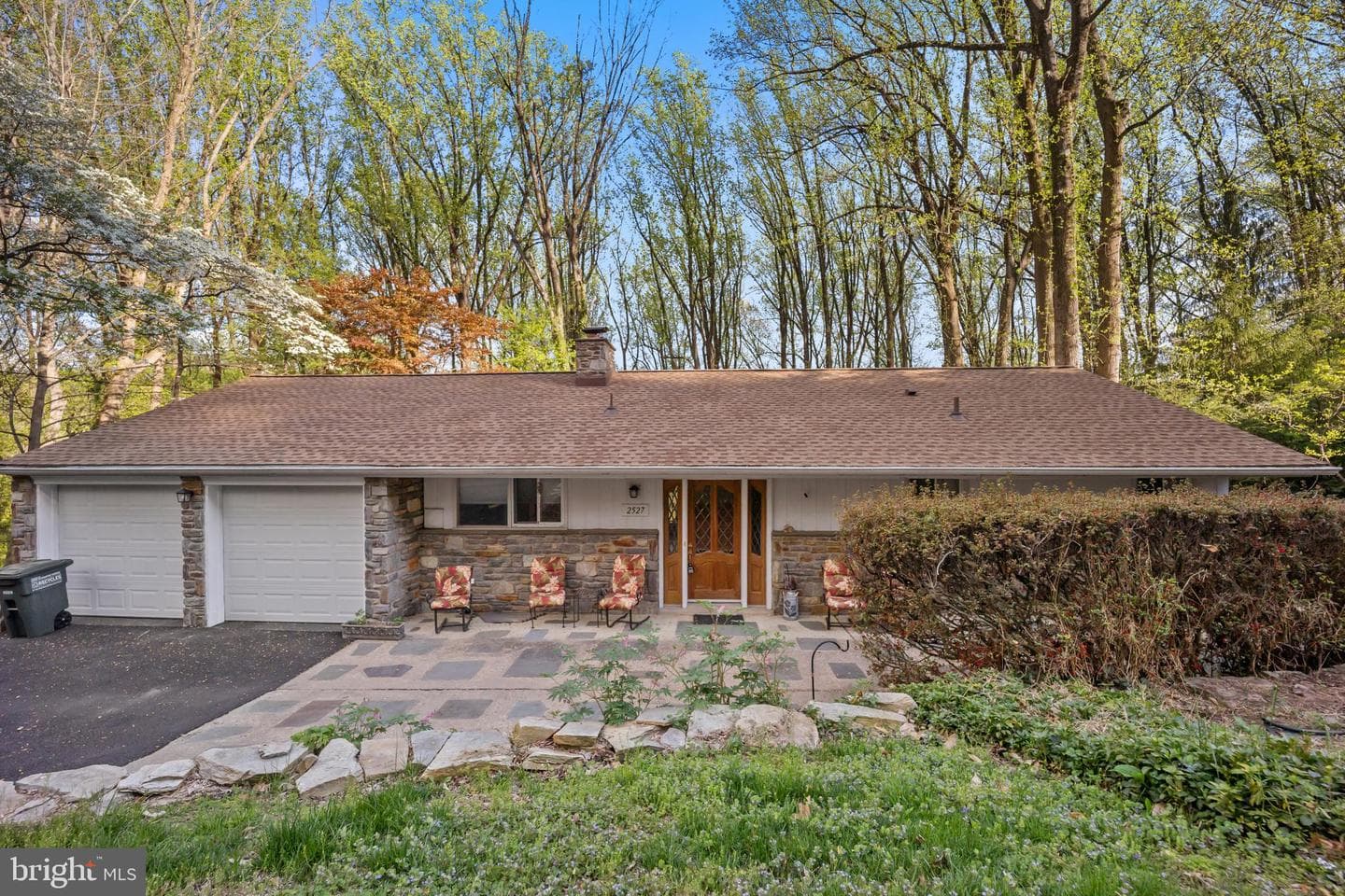2527 Tulip Lane