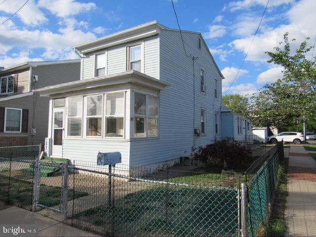 746 Cheston Ave, Tullytown