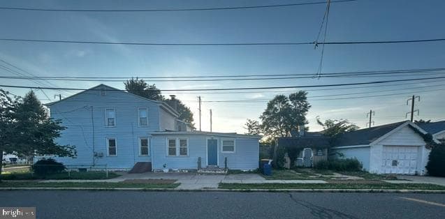 746 Cheston Ave photo 3