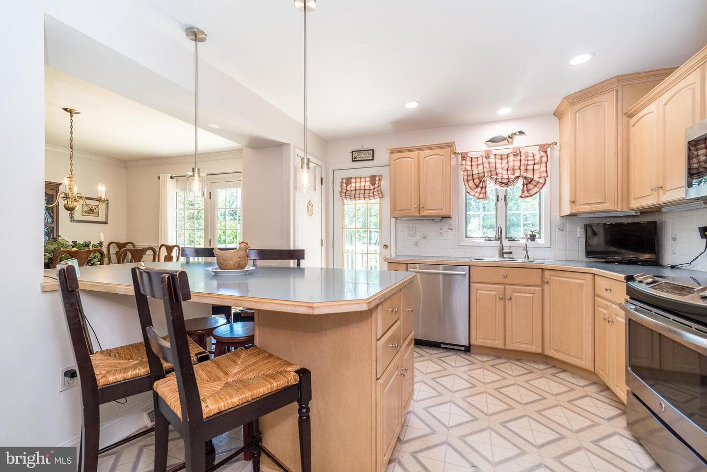 216 Windsor Drive photo 19