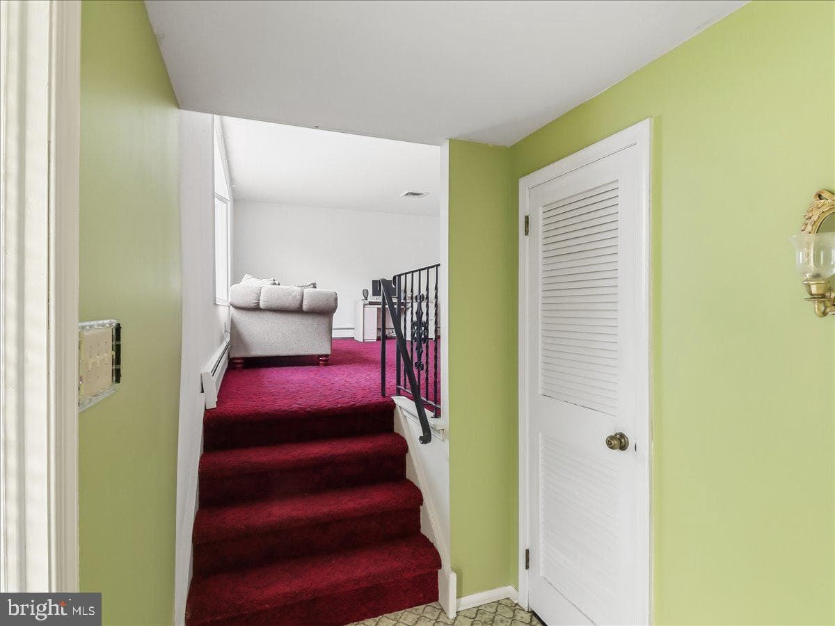 64 Gelder Drive photo 2