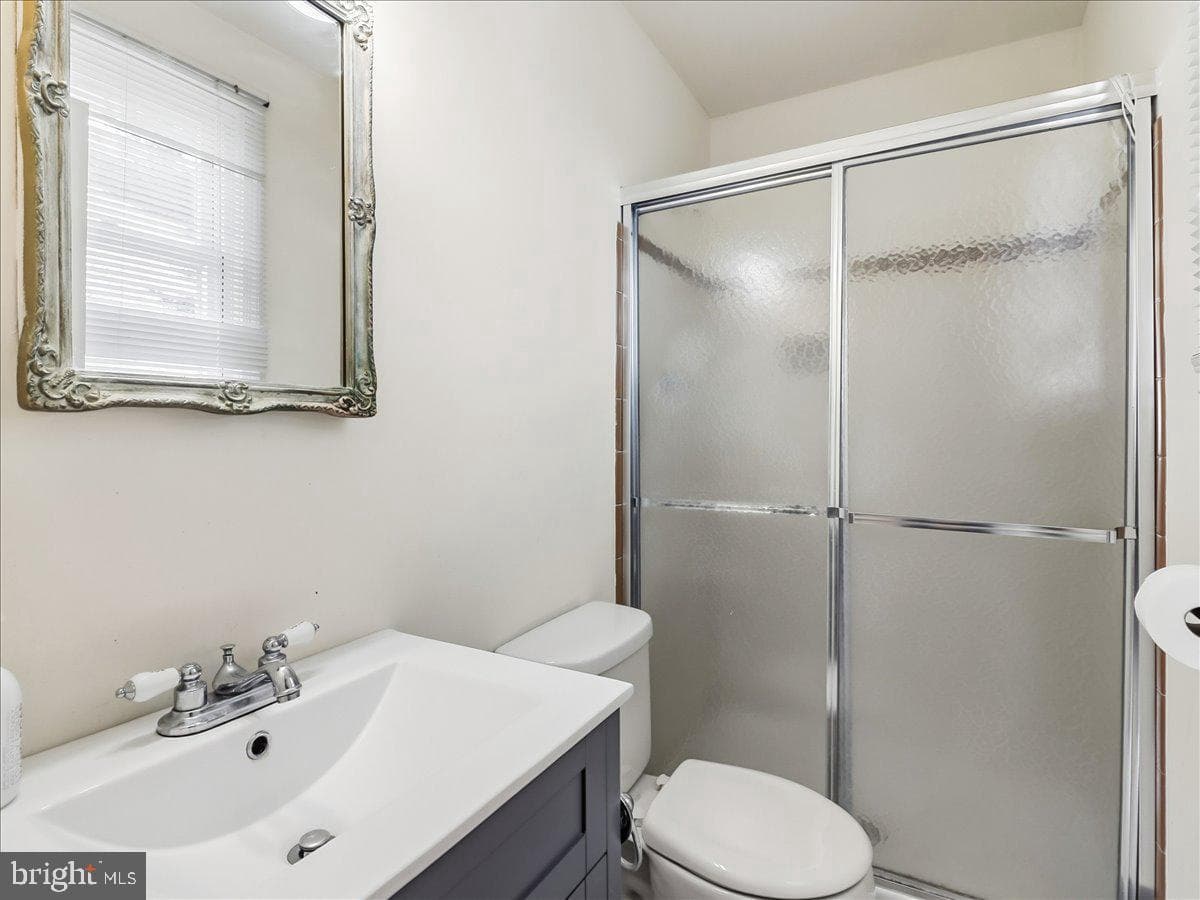 64 Gelder Drive photo 23