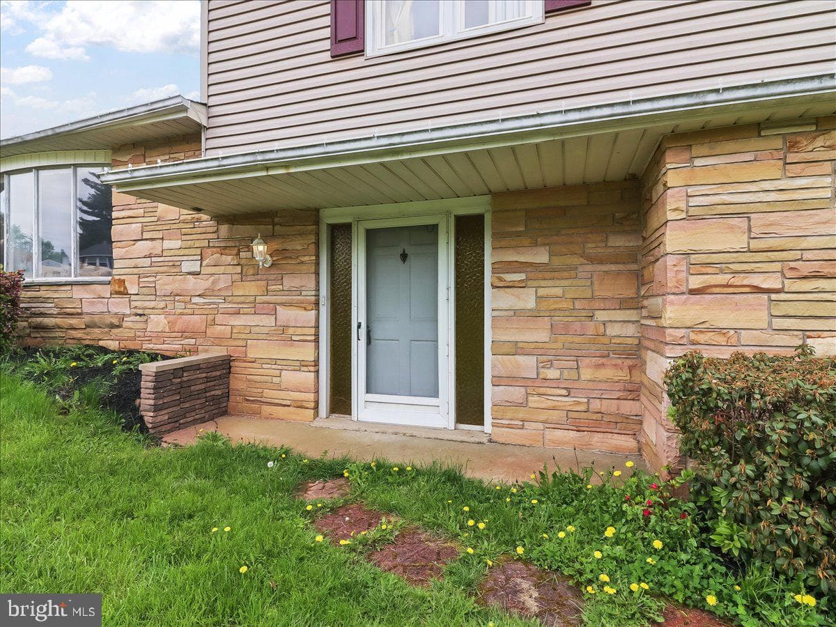 64 Gelder Drive photo 29