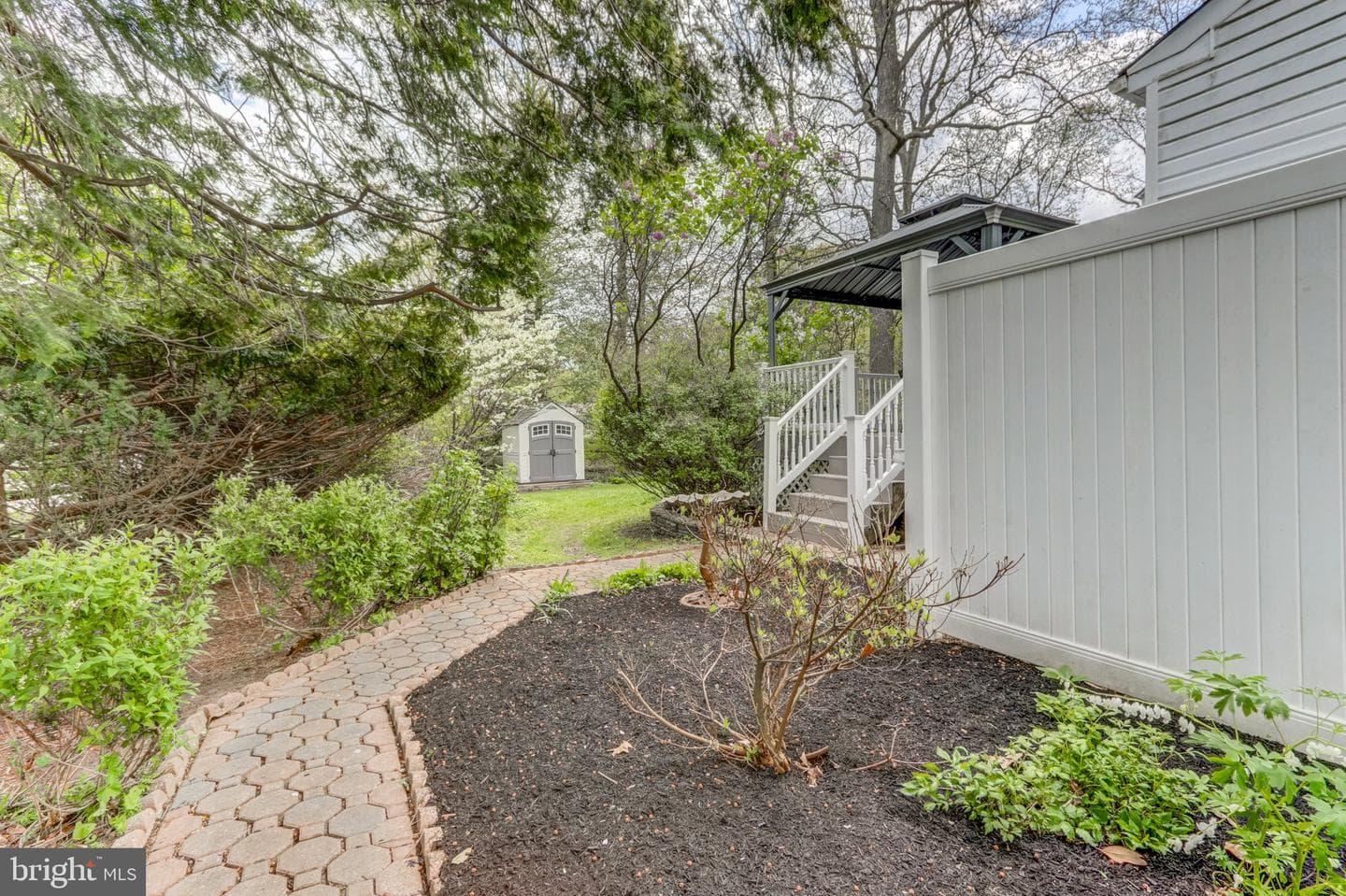 931 Cornell photo 37